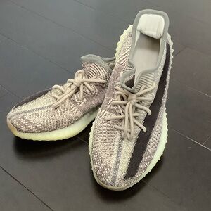 Adidas Yeezy Boost 350 V2, FZ 1267 Knit Sneakers with Black Stripe, Size 10.5